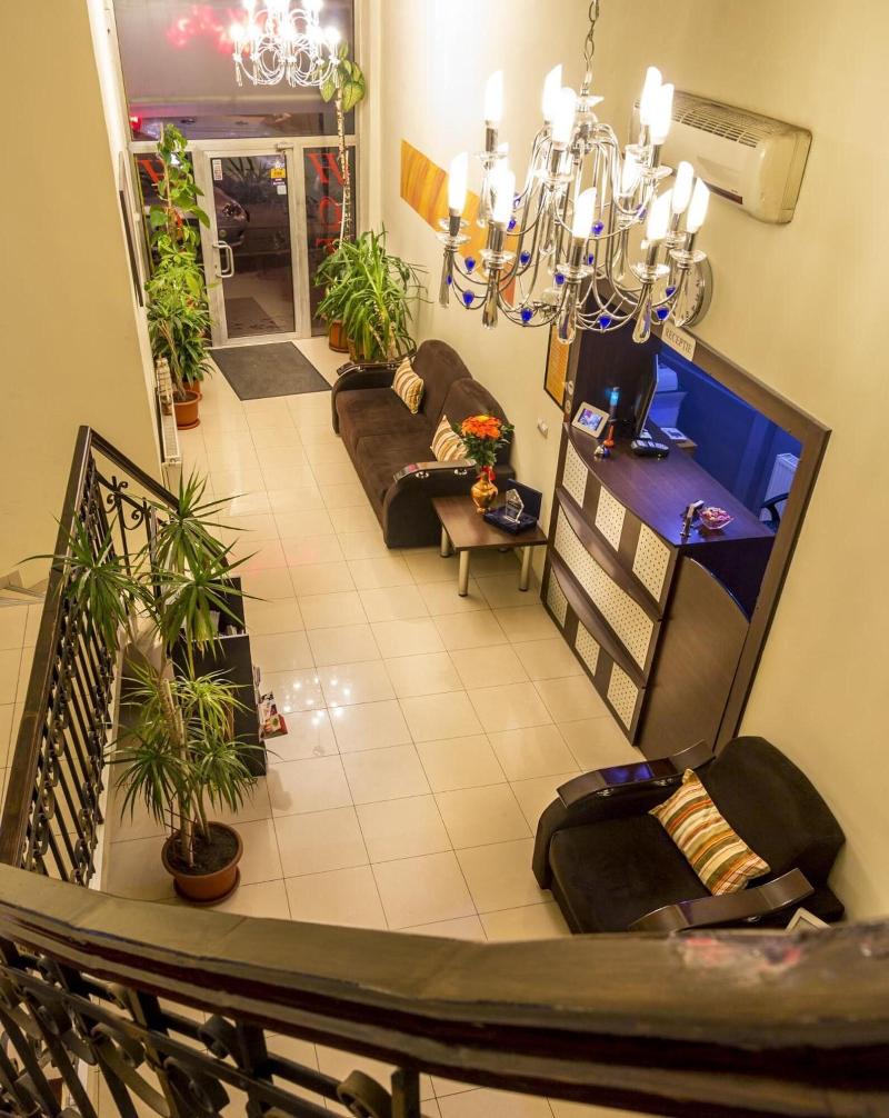 EOS Hotel - Lobi