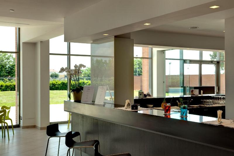 Inn Naples Airport - Bar