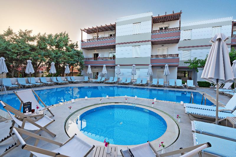 Summer Dream Hotel Apts - Havuz