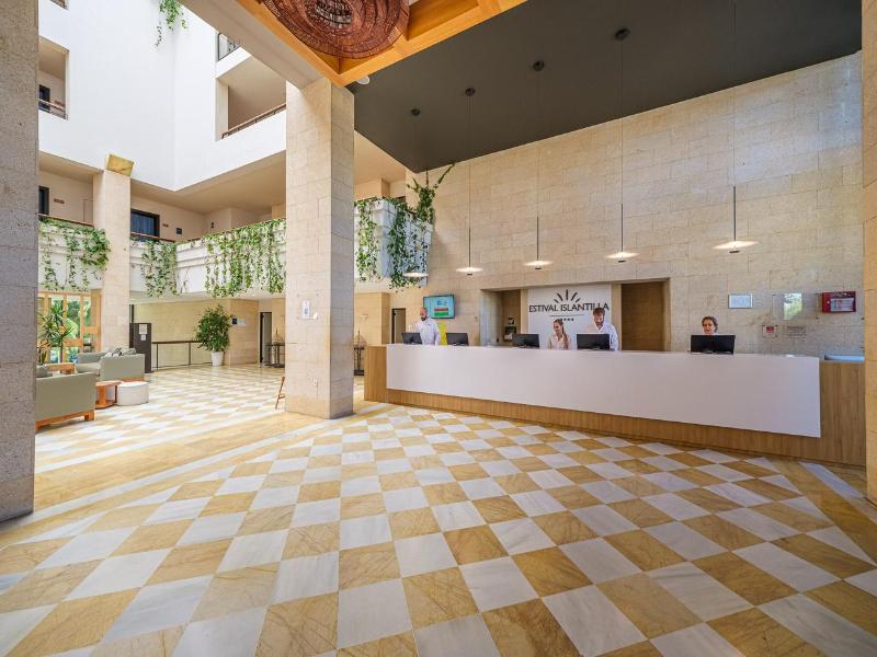Estival Islantilla - Lobi