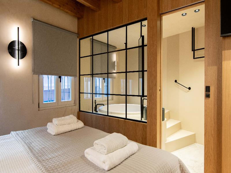 Consolato Boutique - Oda
