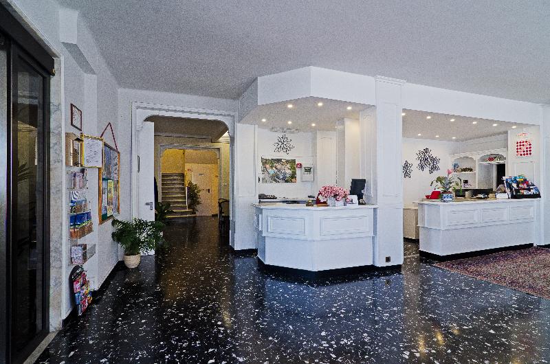 Hotel Ariston Montecarlo - Lobi