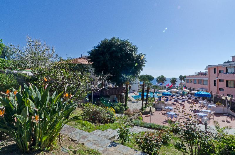 Hotel Ariston Montecarlo - Genel