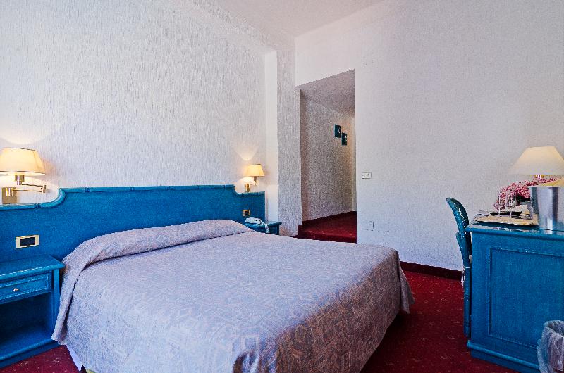 Hotel Ariston Montecarlo - Oda