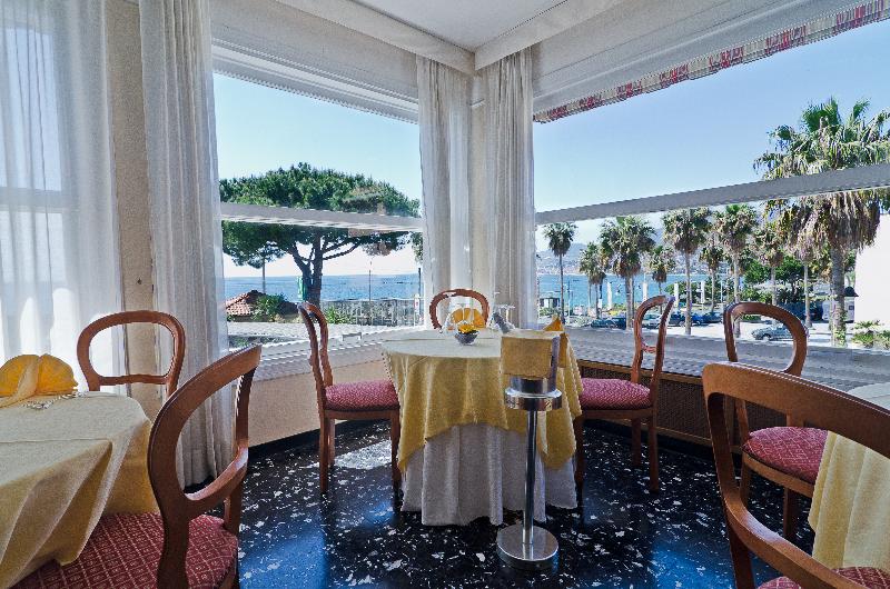 Hotel Ariston Montecarlo - Restoran