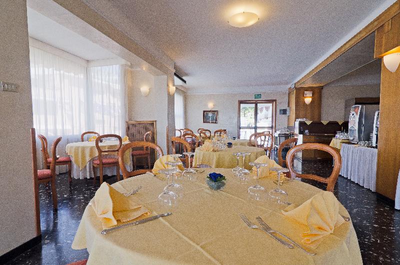 Hotel Ariston Montecarlo - Restoran