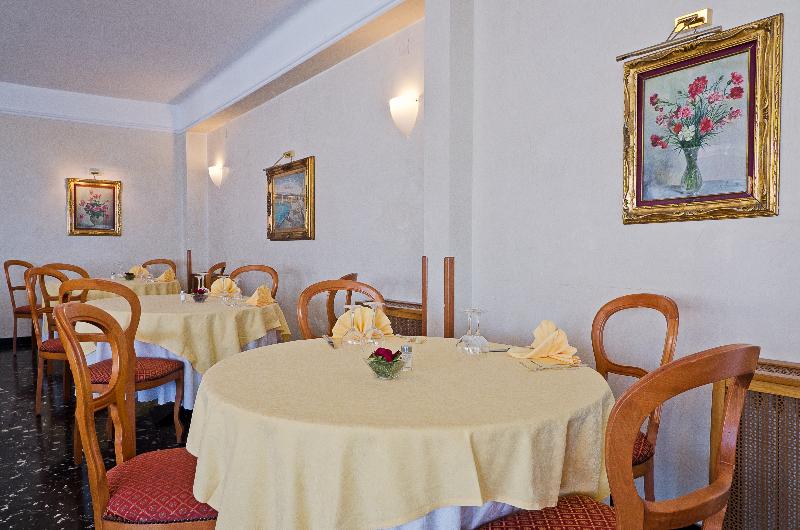 Hotel Ariston Montecarlo - Restoran