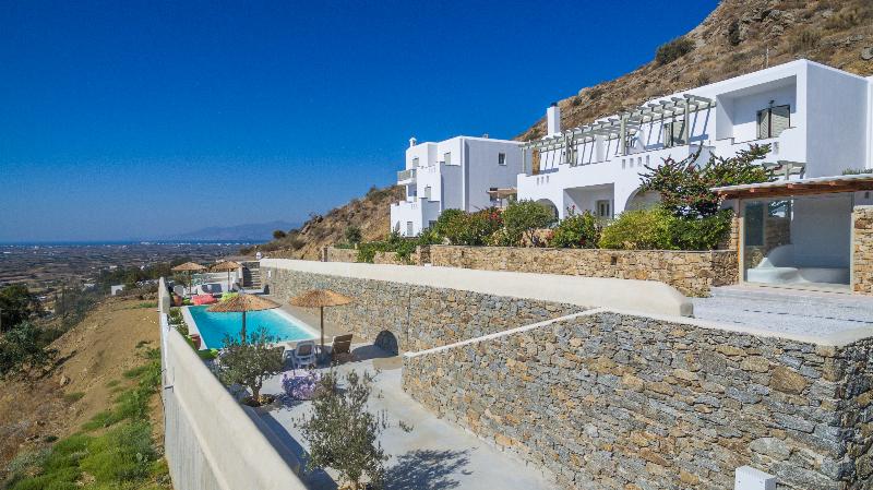 Halcyon Villas - Genel