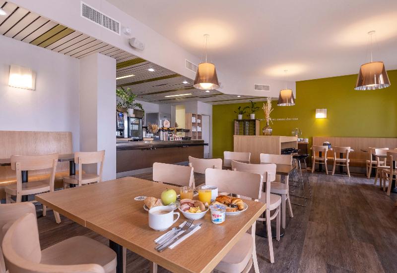 B&B La Rochelle Centre - Restoran