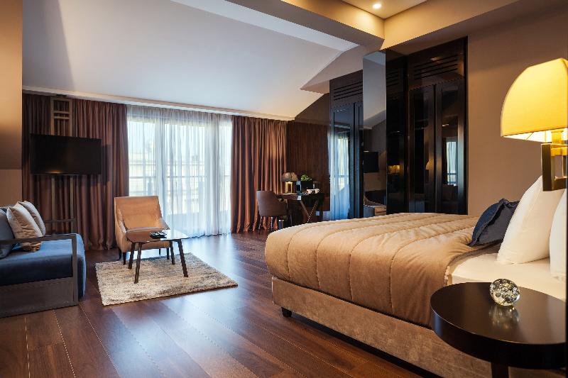 Saint Ten Hotel - Oda