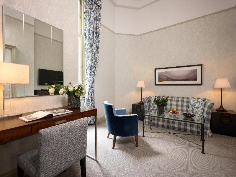 Balmoral Hotel - Oda