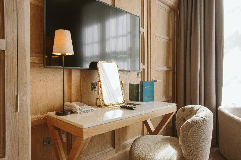 The Scotsman Hotel - Oda