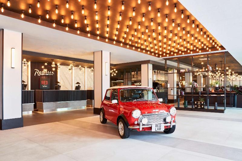 Radisson Hotel & Conference Centre London Heathrow - Lobi