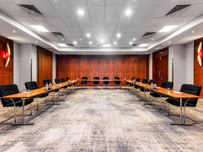 Radisson Hotel & Conference Centre London Heathrow - Toplantı
