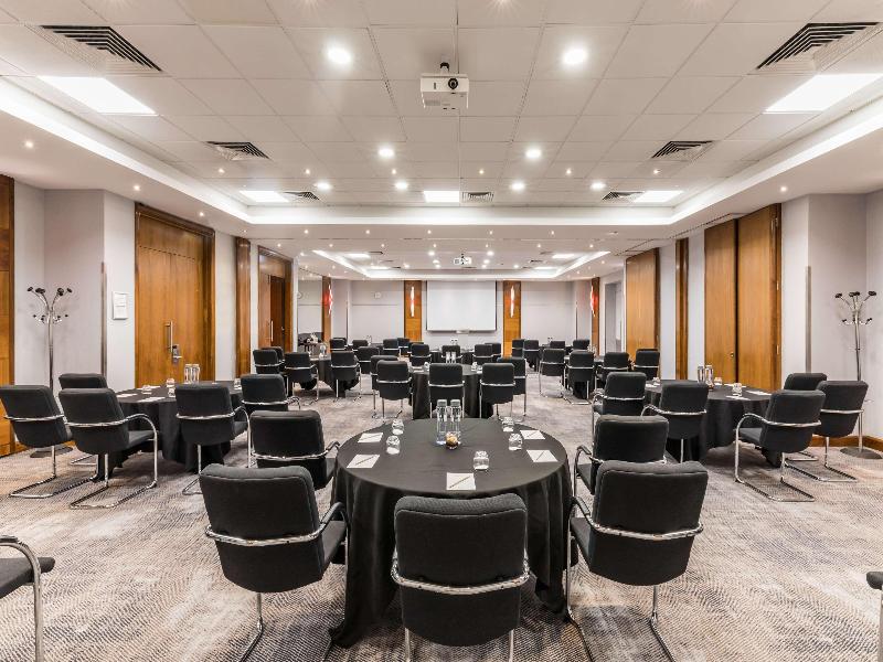 Radisson Hotel & Conference Centre London Heathrow - Toplantı