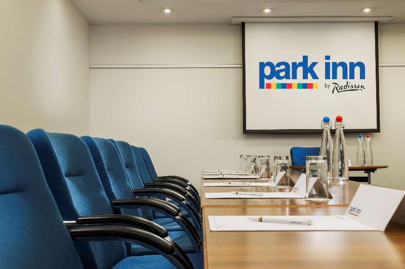 Radisson Hotel & Conference Centre London Heathrow - Toplantı