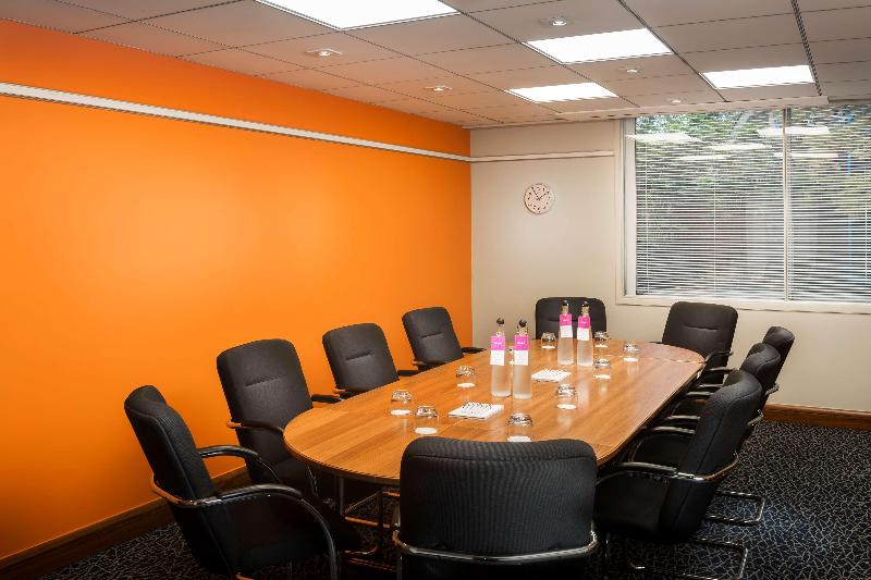 Radisson Hotel & Conference Centre London Heathrow - Toplantı