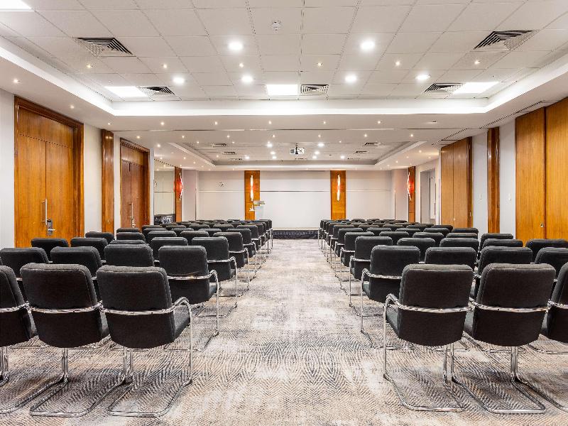 Radisson Hotel & Conference Centre London Heathrow - Toplantı