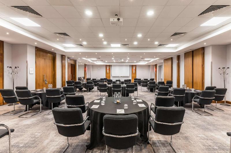 Radisson Hotel & Conference Centre London Heathrow - Toplantı