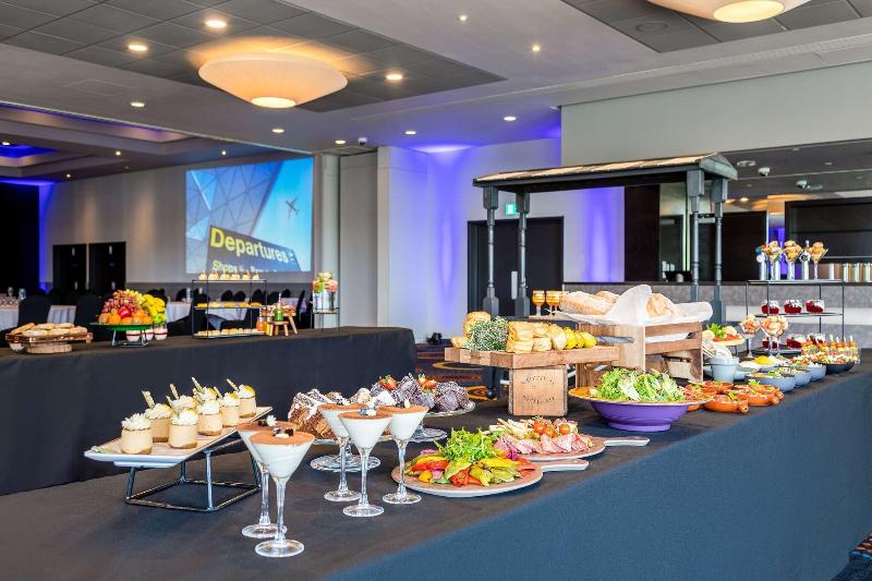 Radisson Hotel & Conference Centre London Heathrow - Toplantı