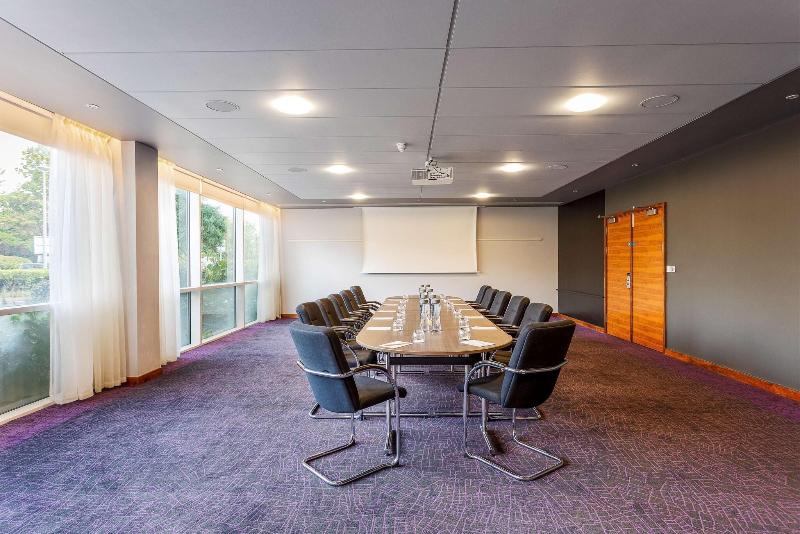 Radisson Hotel & Conference Centre London Heathrow - Toplantı