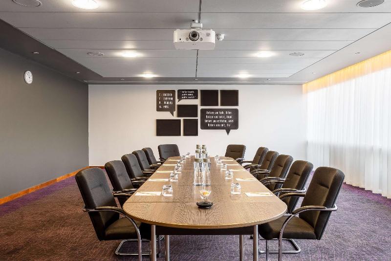 Radisson Hotel & Conference Centre London Heathrow - Toplantı