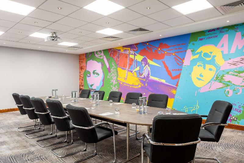 Radisson Hotel & Conference Centre London Heathrow - Toplantı