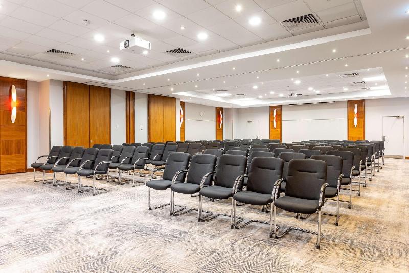 Radisson Hotel & Conference Centre London Heathrow - Toplantı