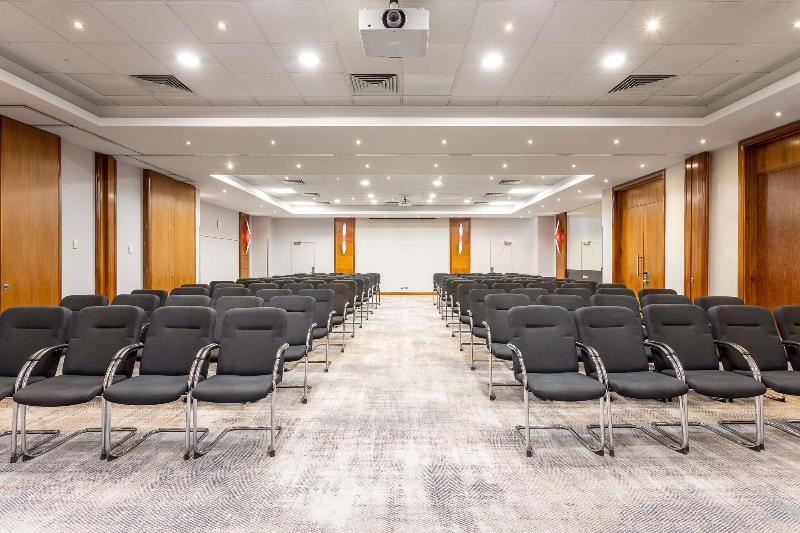 Radisson Hotel & Conference Centre London Heathrow - Toplantı