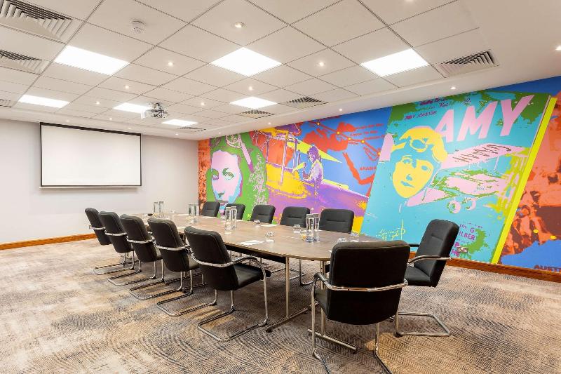 Radisson Hotel & Conference Centre London Heathrow - Toplantı