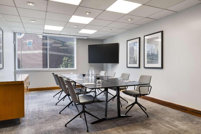 Radisson Hotel & Conference Centre London Heathrow - Genel