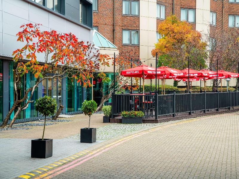 Radisson Hotel & Conference Centre London Heathrow - Genel