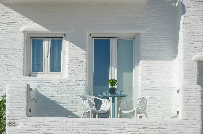 Island Escape Suites - Genel