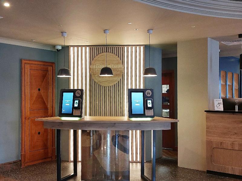 B&B HOTEL London Heathrow - Lobi