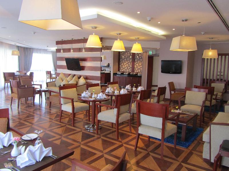 Hilton Pyramids Golf - Bar