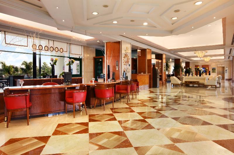 Hilton Pyramids Golf - Lobi