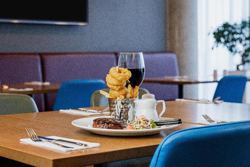Holiday Inn Express Aberdeen Airport - Restoran