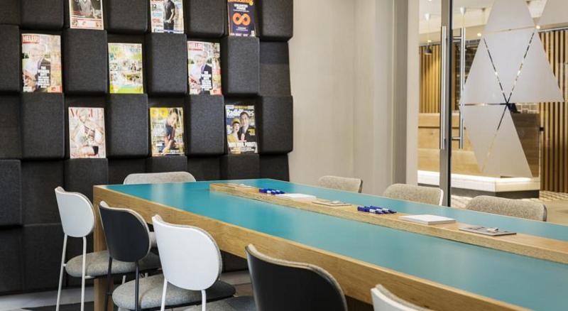 Holiday Inn Express St. Albans M25, Jct.22 - Toplantı