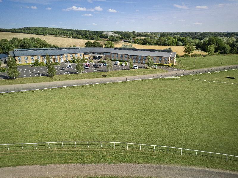 Holiday Inn Huntingdon Racecourse - Genel