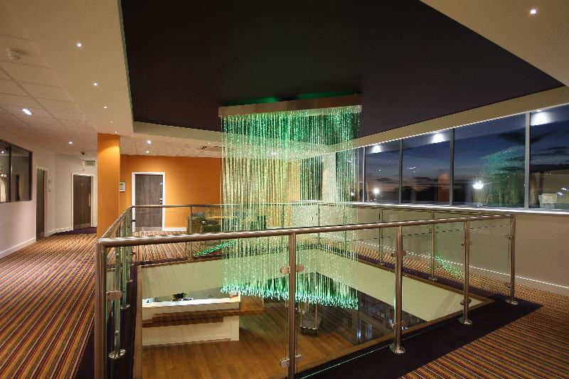 Holiday Inn Huntingdon Racecourse - Genel