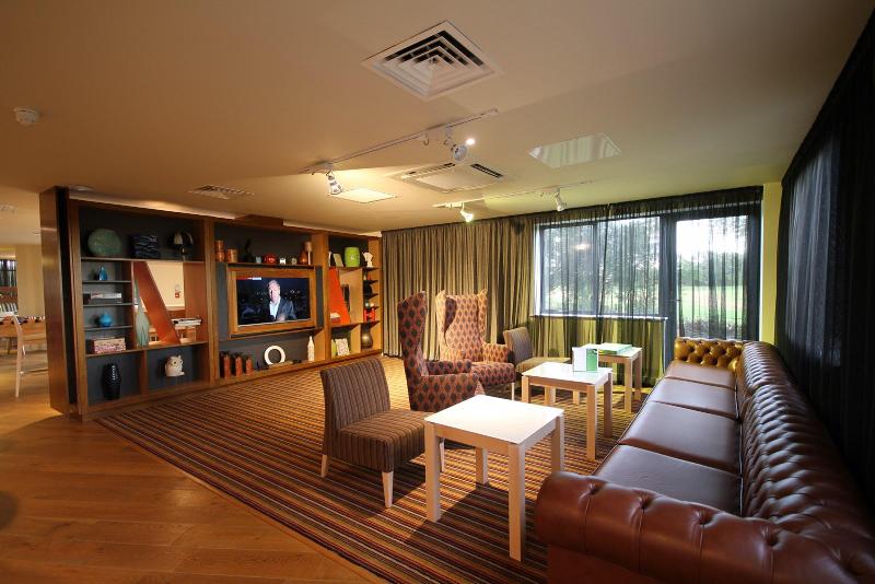 Holiday Inn Huntingdon Racecourse - Genel