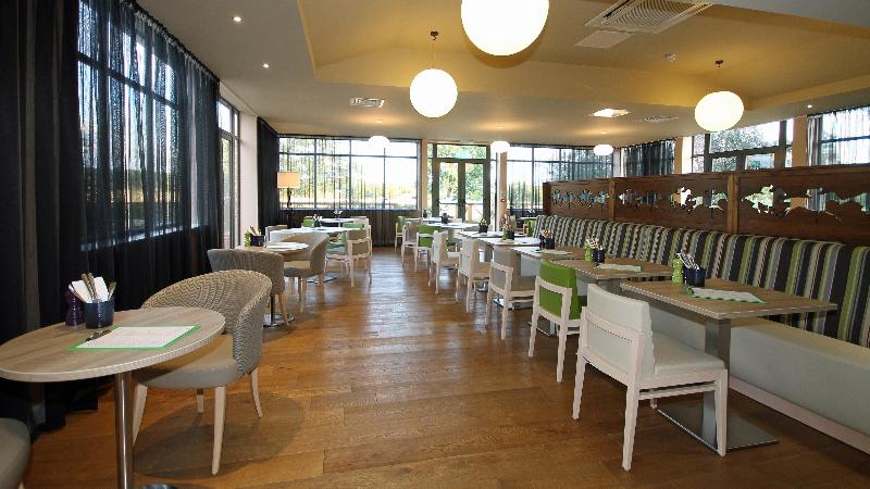 Holiday Inn Huntingdon Racecourse - Restoran