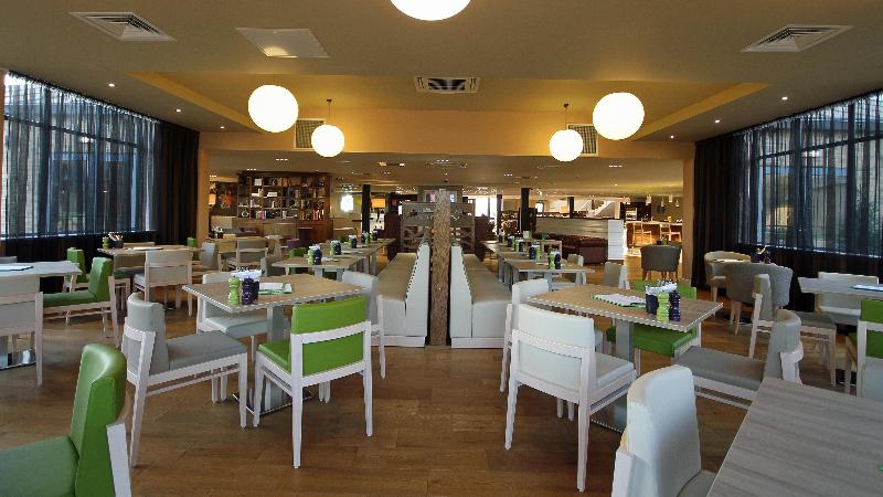 Holiday Inn Huntingdon Racecourse - Restoran