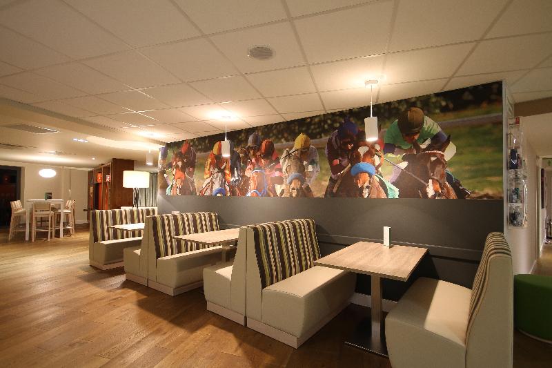 Holiday Inn Huntingdon Racecourse - Restoran