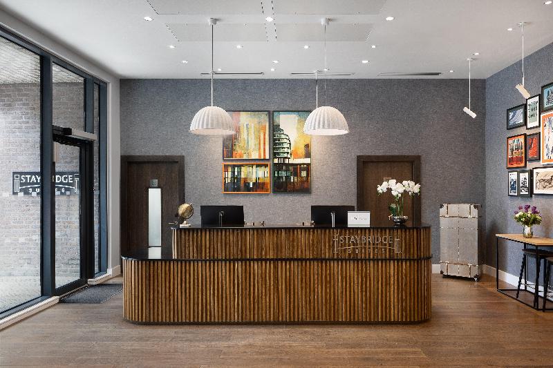 Staybridge Suites London Vauxhall - Lobi
