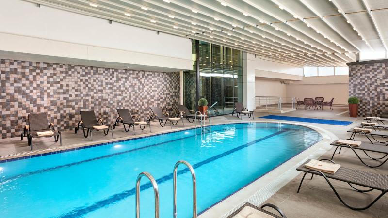 B Business Hotel & Spa - Havuz