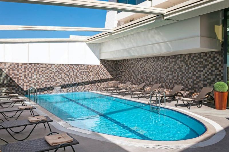 B Business Hotel & Spa - Havuz