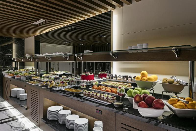 B Business Hotel & Spa - Restoran