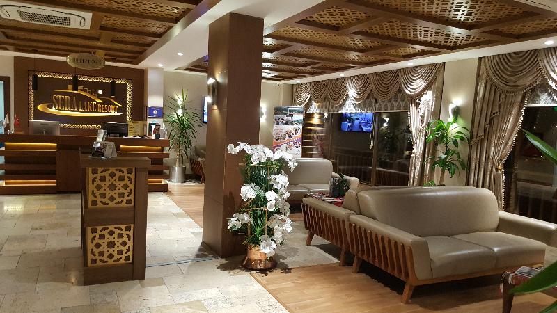 Sera Lake Resort Hotel - Lobi