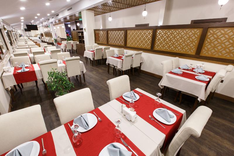 Sera Lake Resort Hotel - Restoran